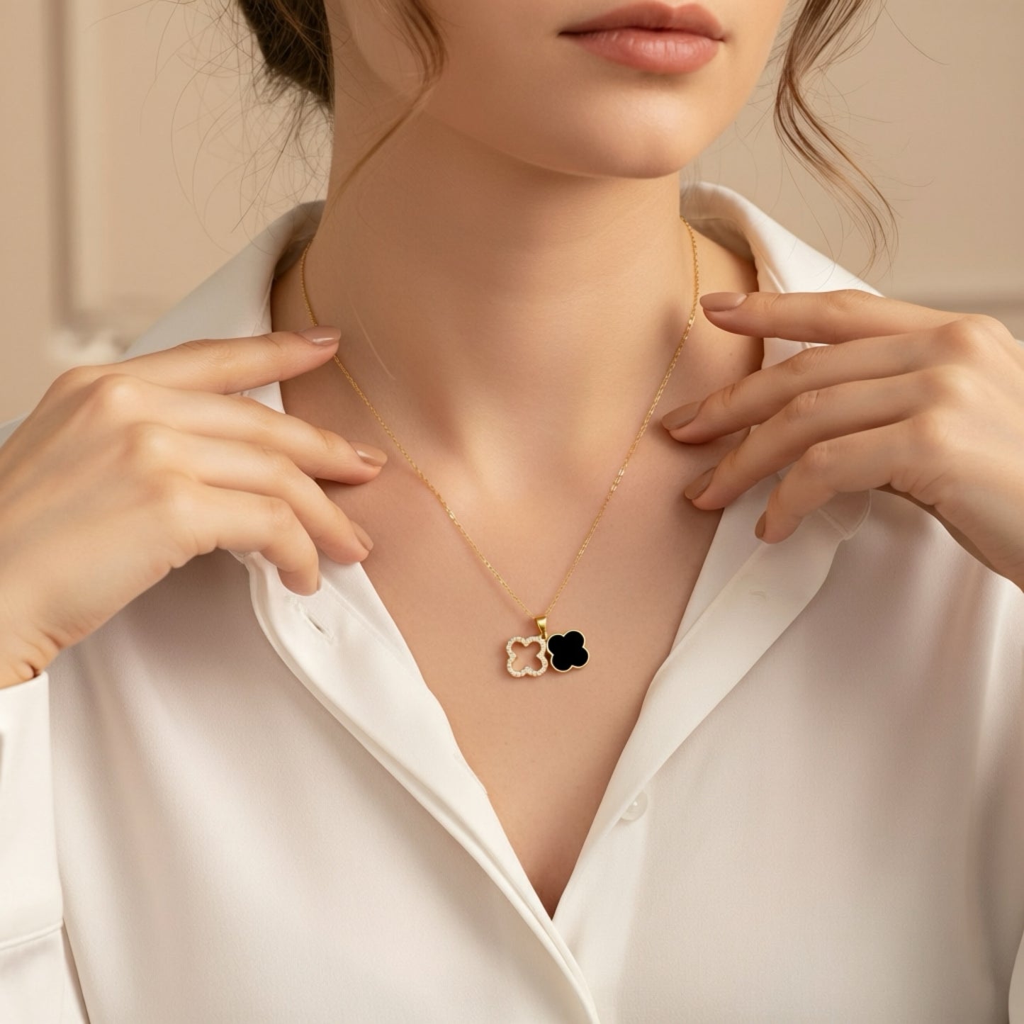 DOUBLE CLOVER GOLD NECKLACE