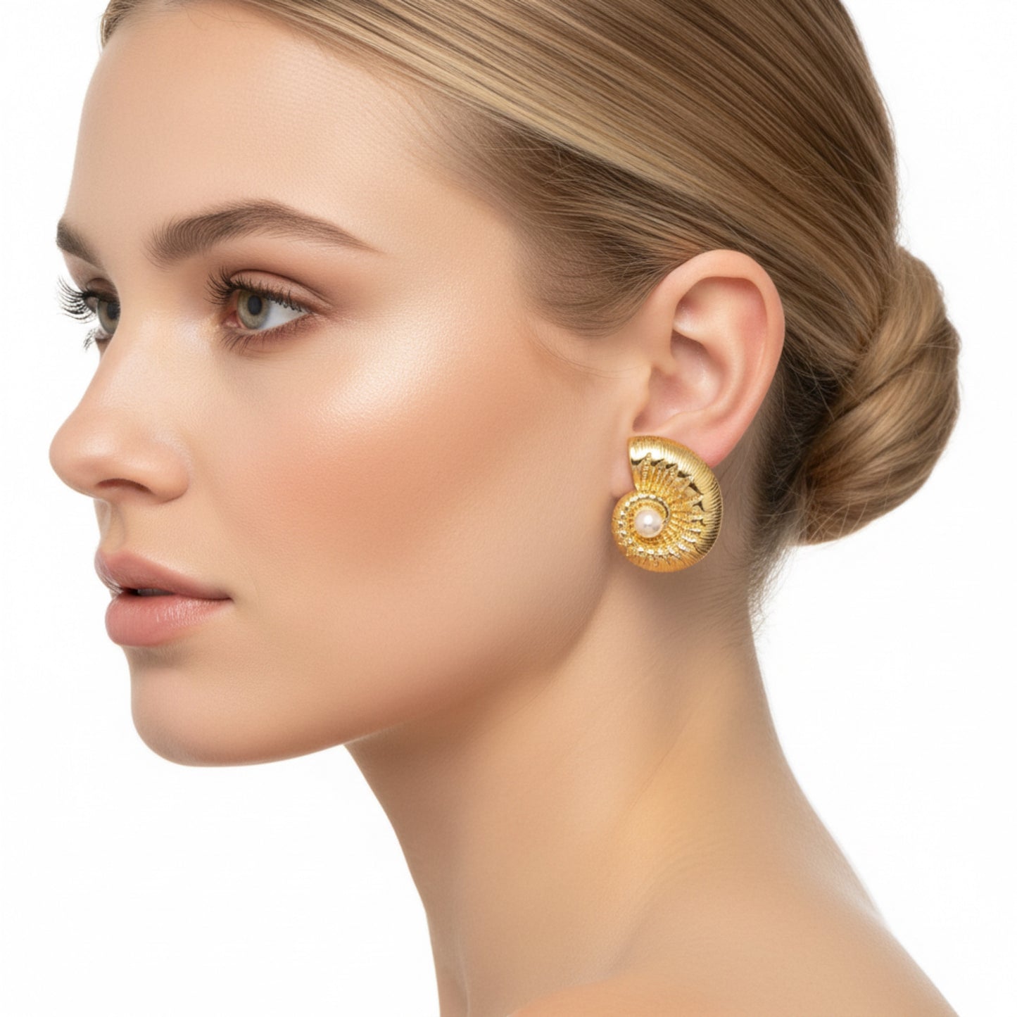 NAUTILUS SHELL PEARL STUD EARRINGS