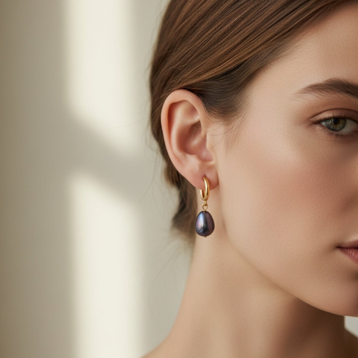 DARK BAROQUE PEARL DROP EARRINGS