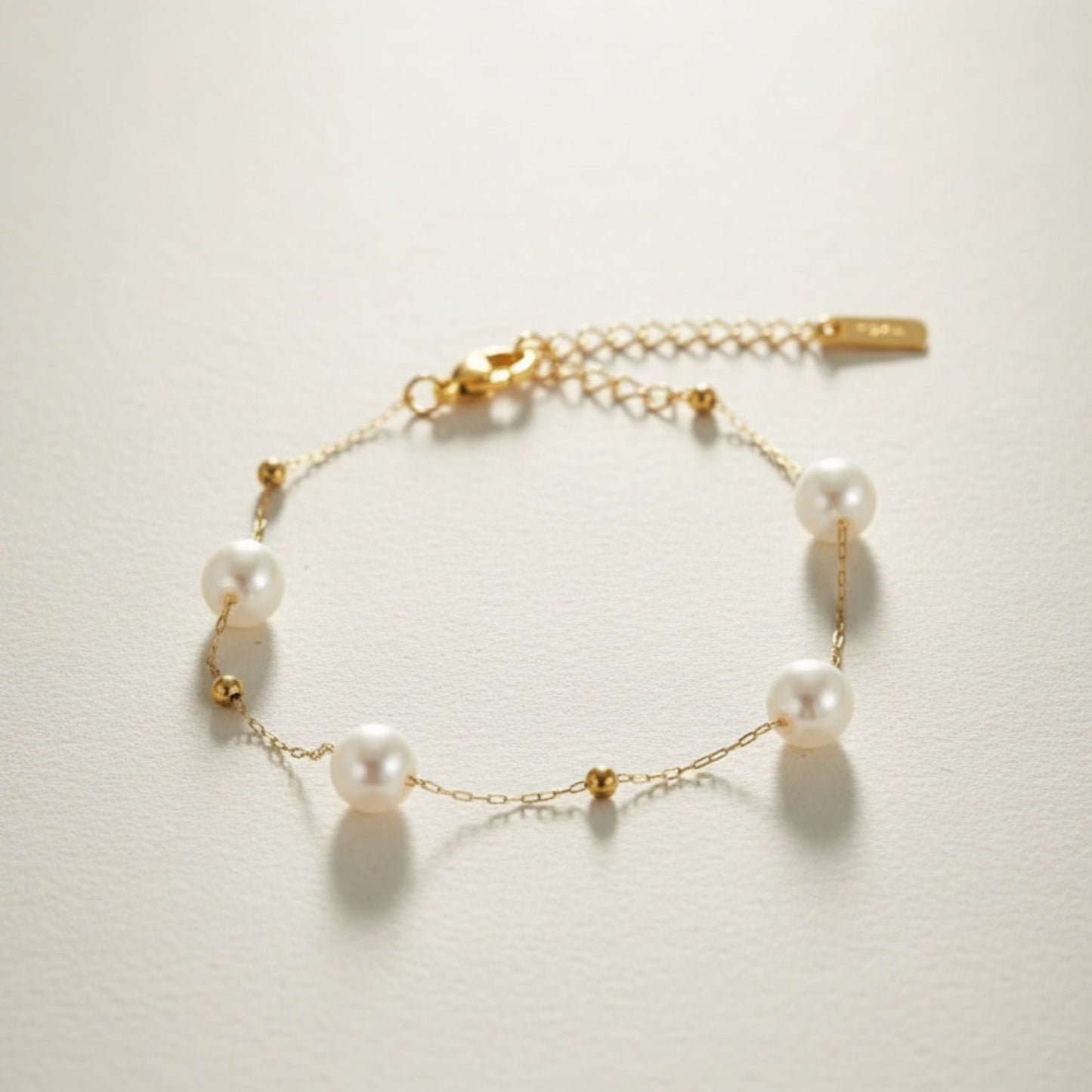FRESHWATER PEARL STATION BRACELET
