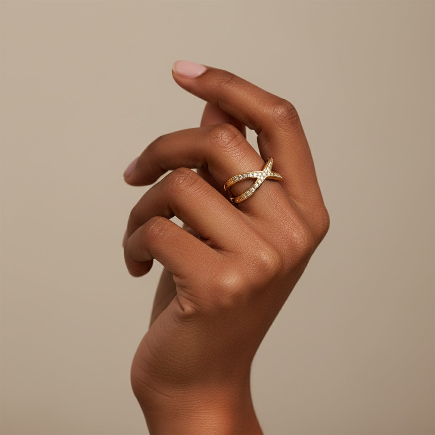 CRYSTAL CROSSOVER DOUBLE BAND RING